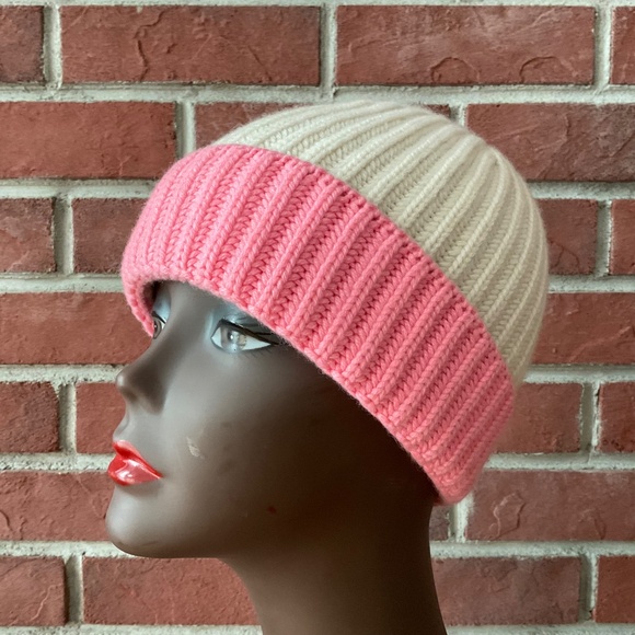 William Lockie Cashmere Cream Pink Ribbed Cuffed Beanie Hat Made in Scotland NEW - Picture 2 of 9